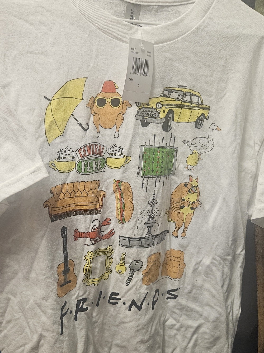 Friends TV Show Graphic T-Shirt – NWT – Size L